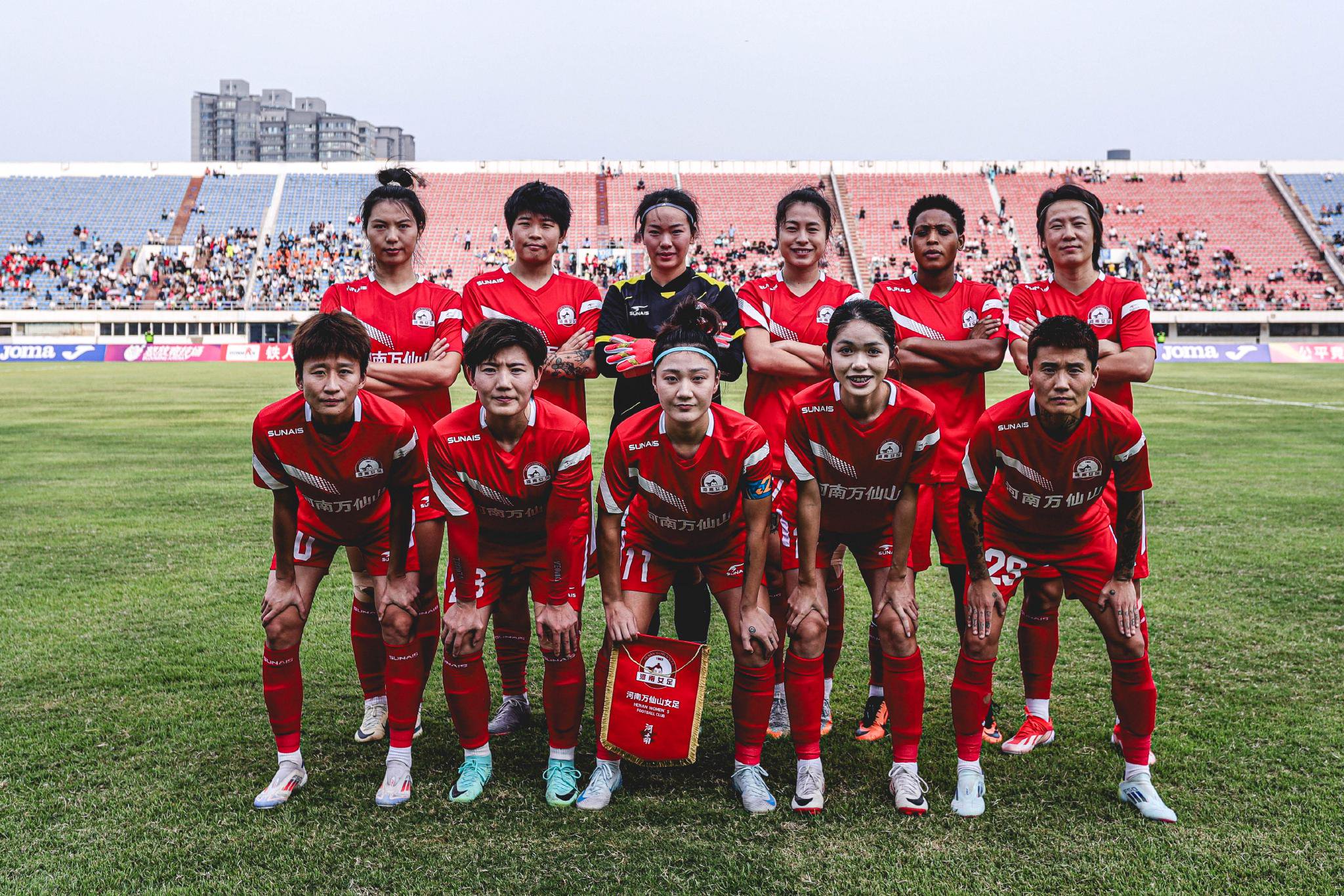 国内女足比赛落幕谁能傲视群雄