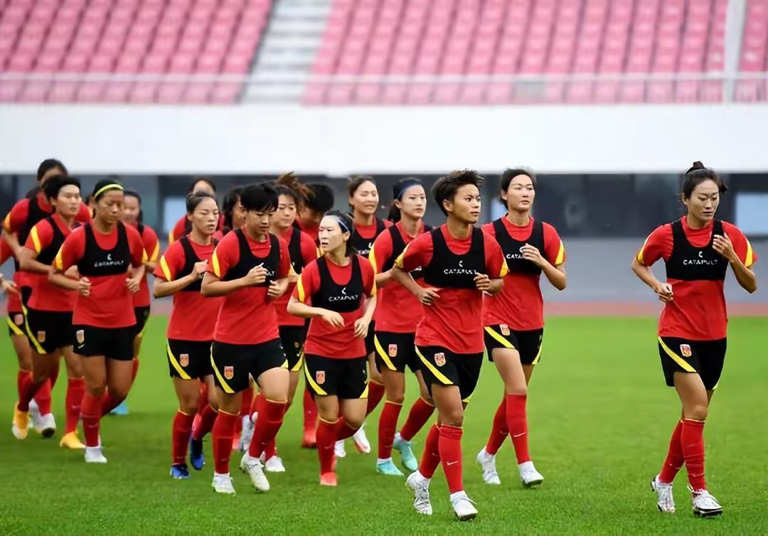 国内女足比赛落幕谁能傲视群雄